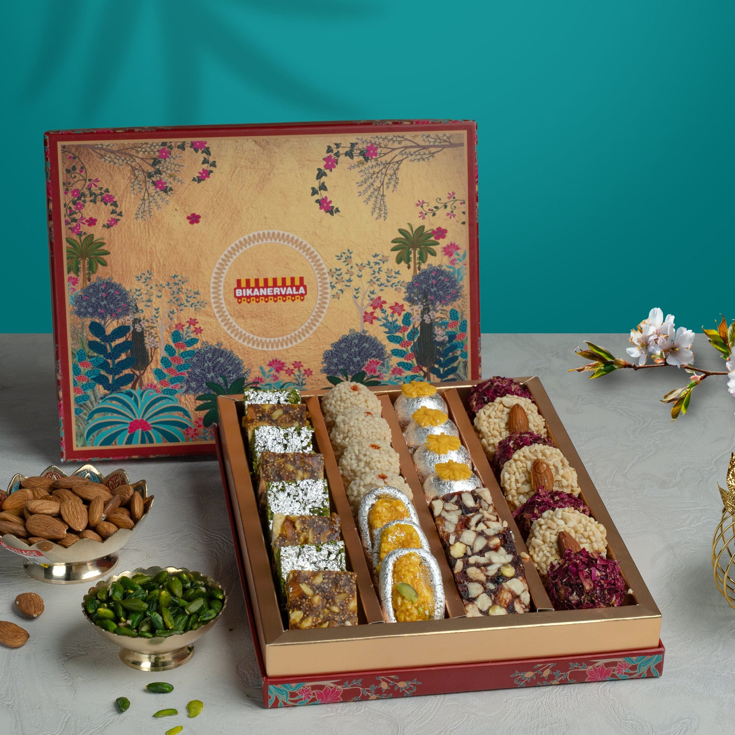 Saugaat | 800g sweetbox