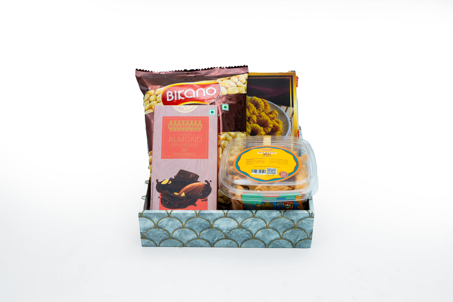 Hamper9 - Festive Crunch & Chocolate Delight